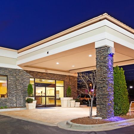 Holiday Inn Express & Suites Greensboro - I-40 Atwendover By Ihg Экстерьер фото