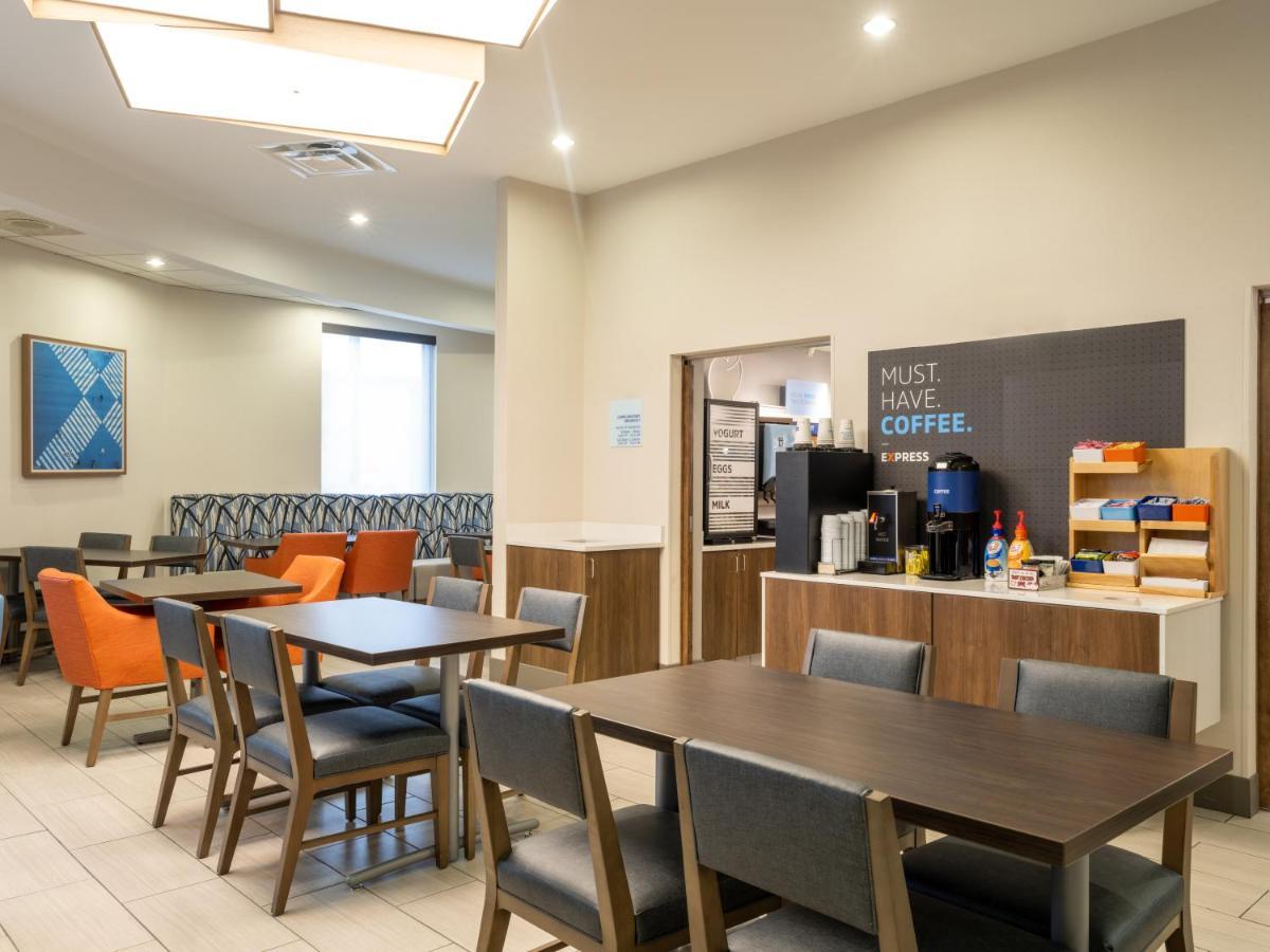 Holiday Inn Express & Suites Greensboro - I-40 Atwendover By Ihg Экстерьер фото