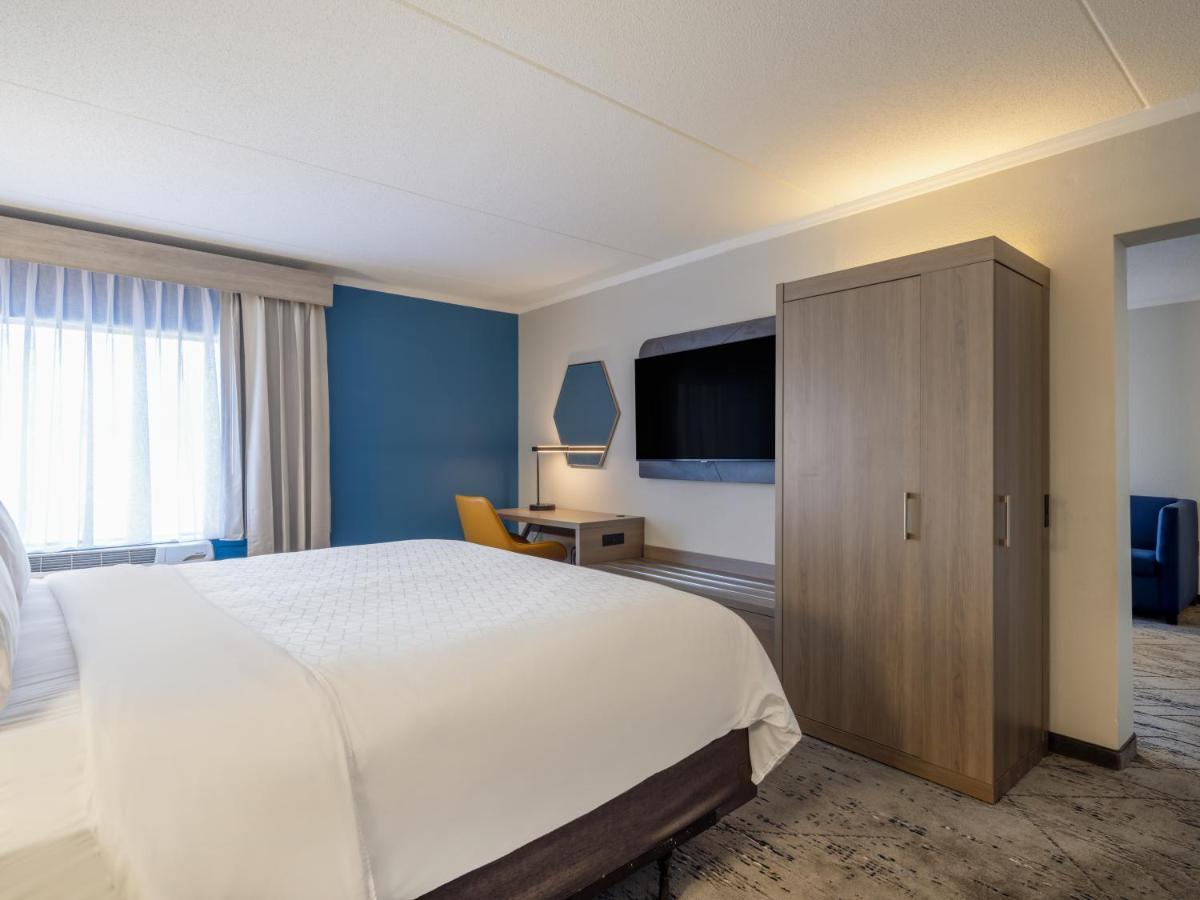 Holiday Inn Express & Suites Greensboro - I-40 Atwendover By Ihg Экстерьер фото