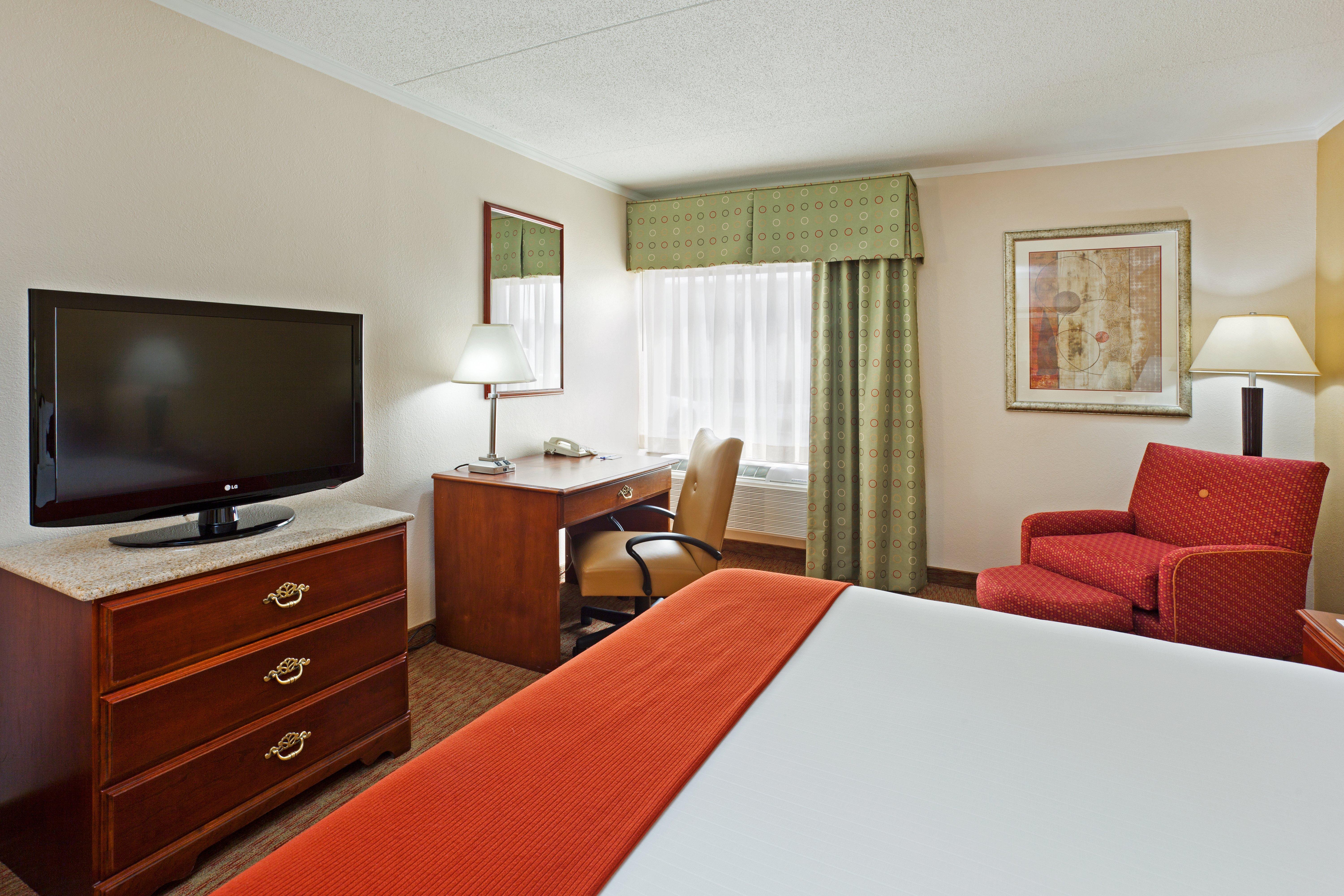 Holiday Inn Express & Suites Greensboro - I-40 Atwendover By Ihg Экстерьер фото
